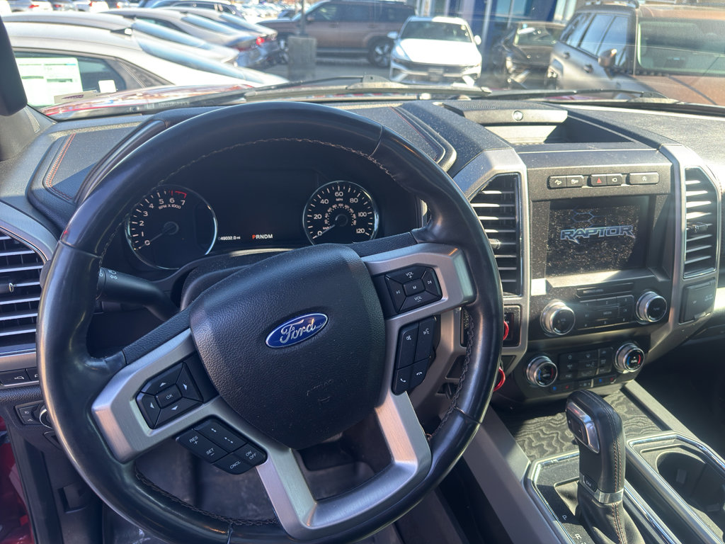 Used 2019 Ford F150 Platinum w/ Equipment Group 701A Luxury image 10