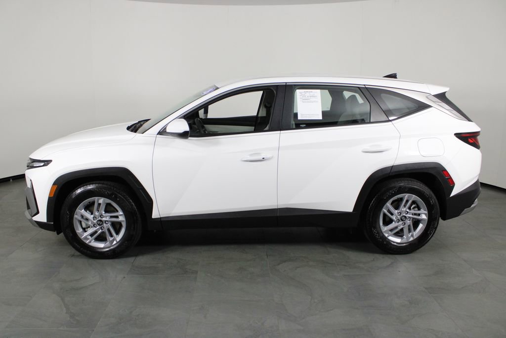 Certified 2026 Hyundai Tucson SE image 12