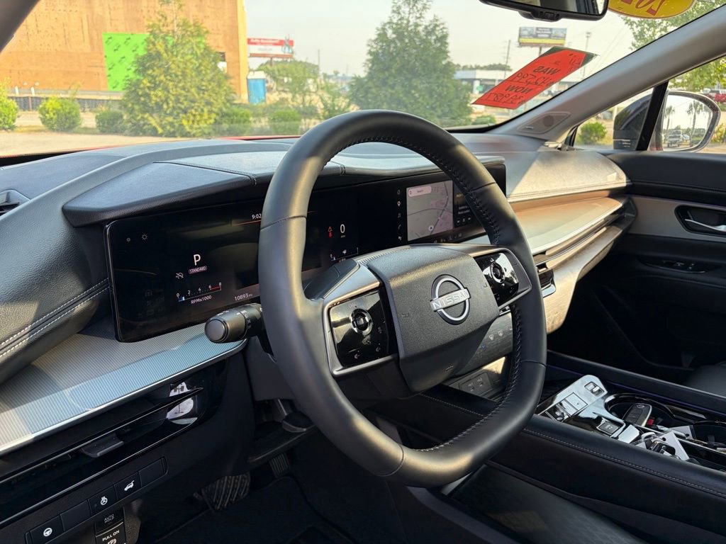 Certified 2025 Nissan Murano SL AWD/4WD image 14