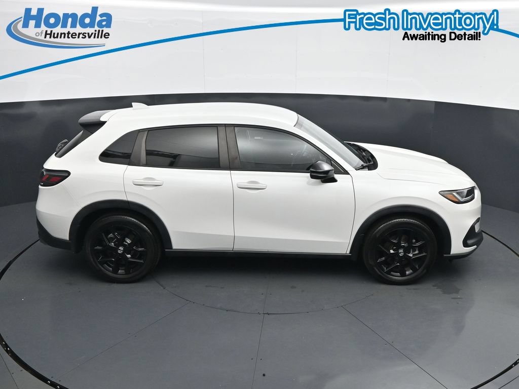 Used 2024 Honda HR-V Sport image 25