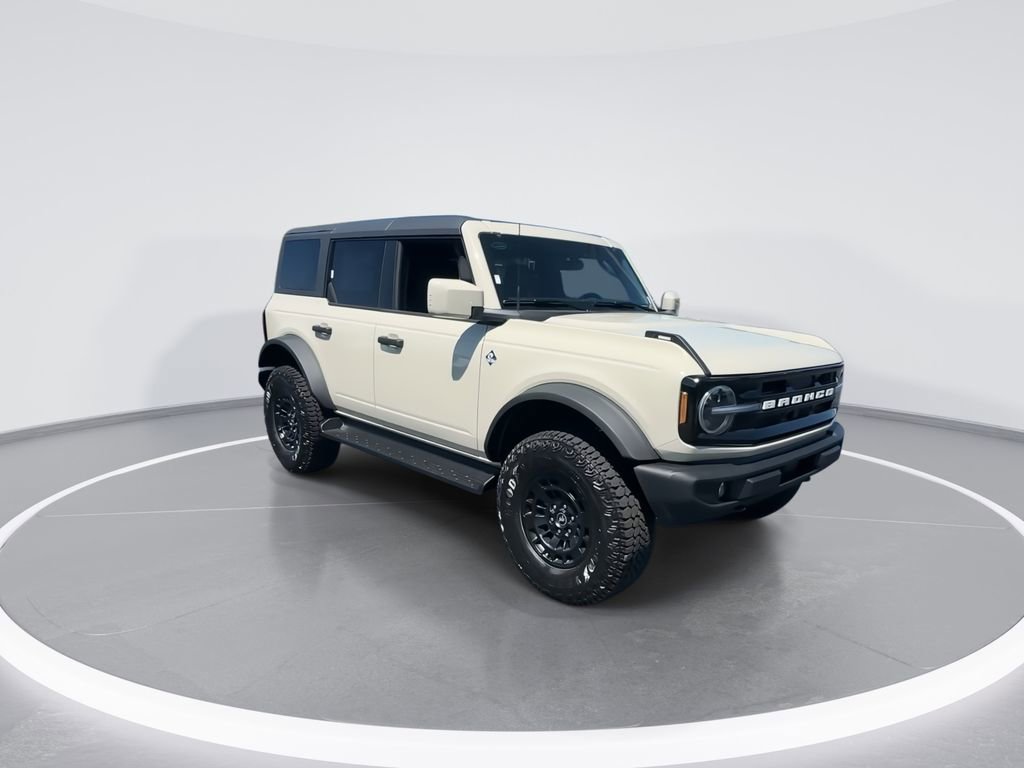 New 2026 Ford Bronco Outer Banks w/ Sasquatch Package AWD/4WD image 2