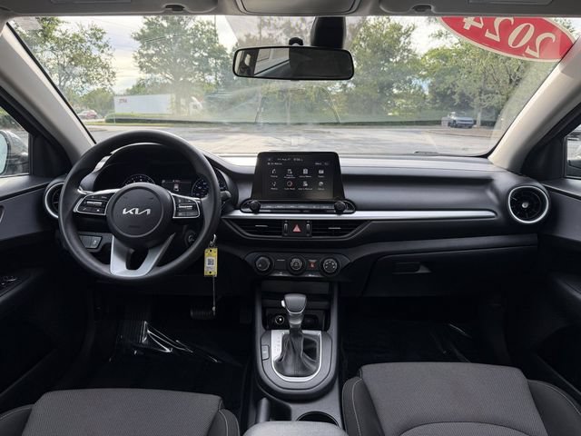 Certified 2024 Kia Forte LXS FWD image 30