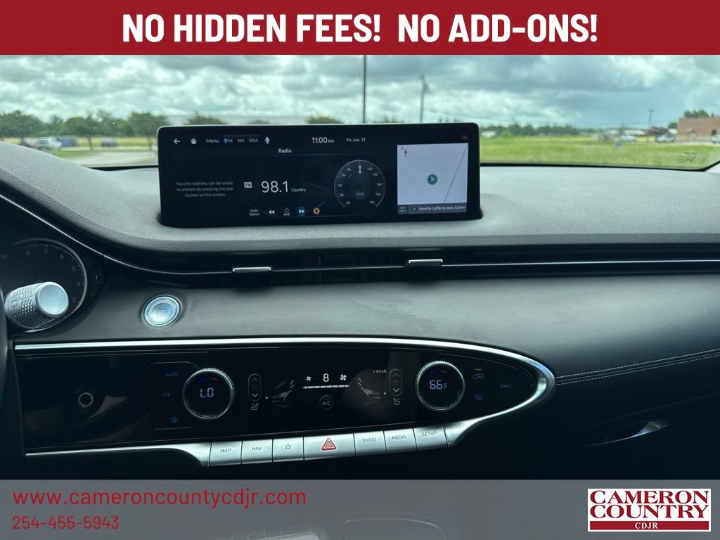 Used 2025 Genesis GV70 2.5T AWD/4WD image 10