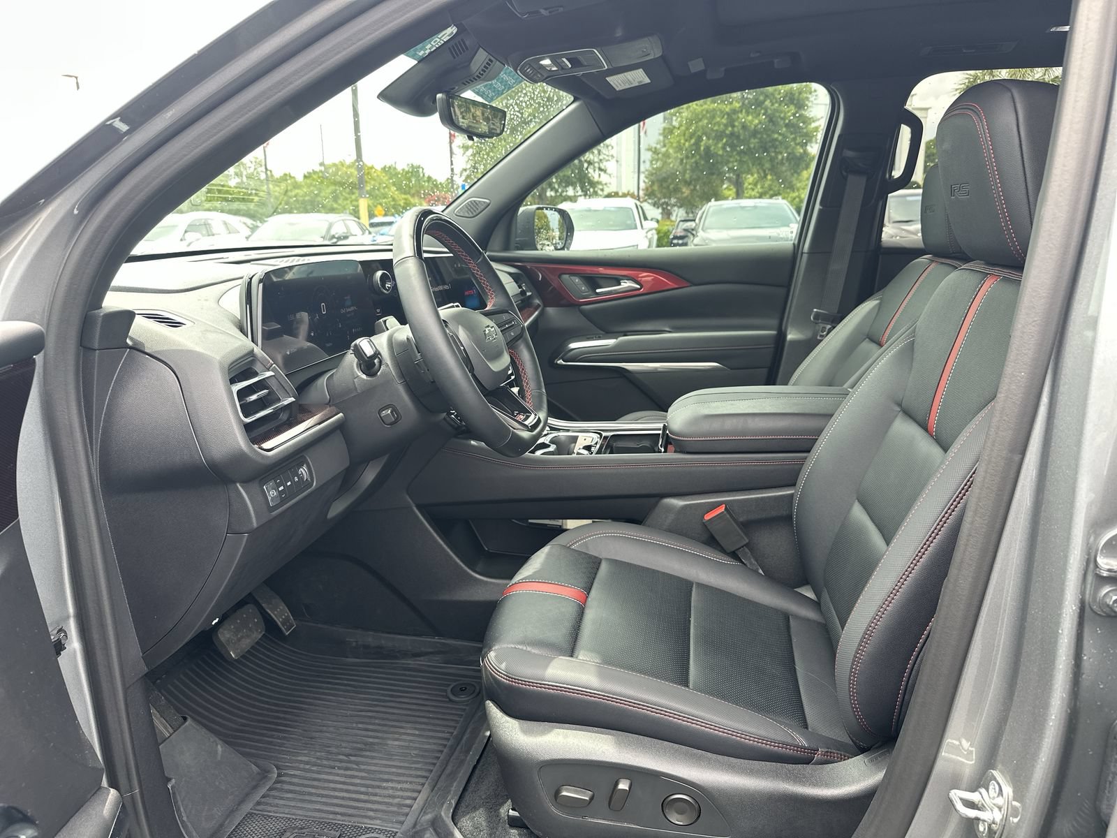 Used 2026 Chevrolet Traverse RS AWD/4WD image 16