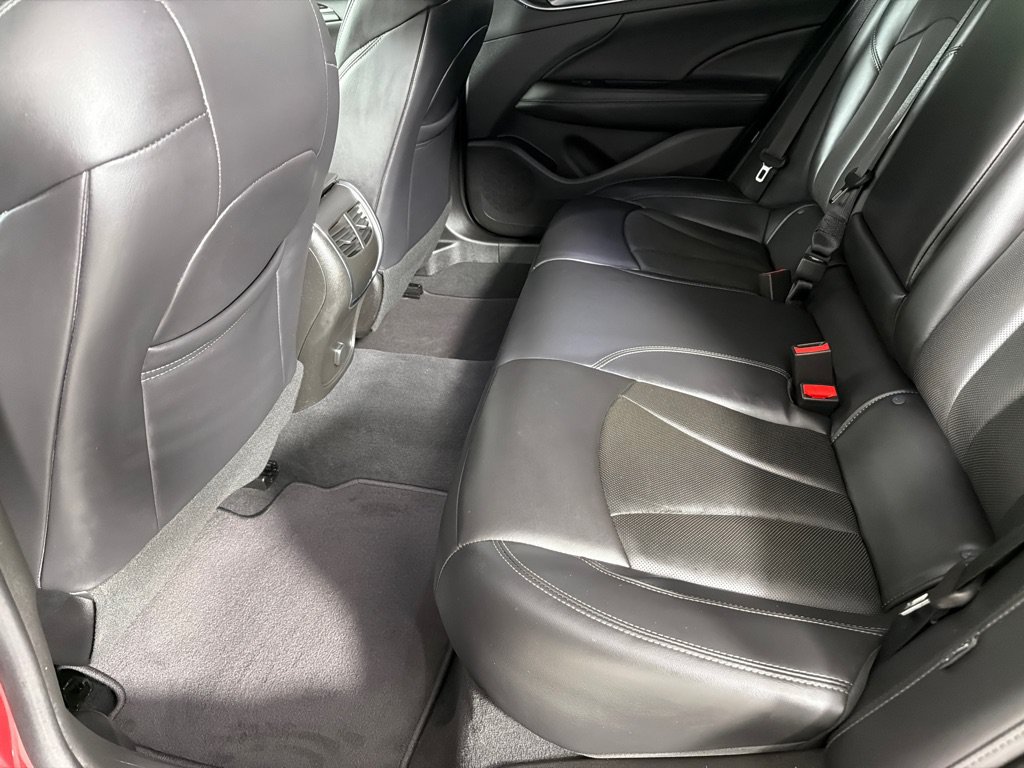 Used 2018 Buick LaCrosse Essence w/ Sun and Shade Package FWD image 20
