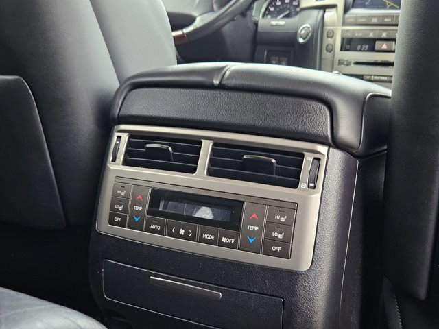 Used 2014 Lexus LX 570 4WD w/ Luxury Package image 19