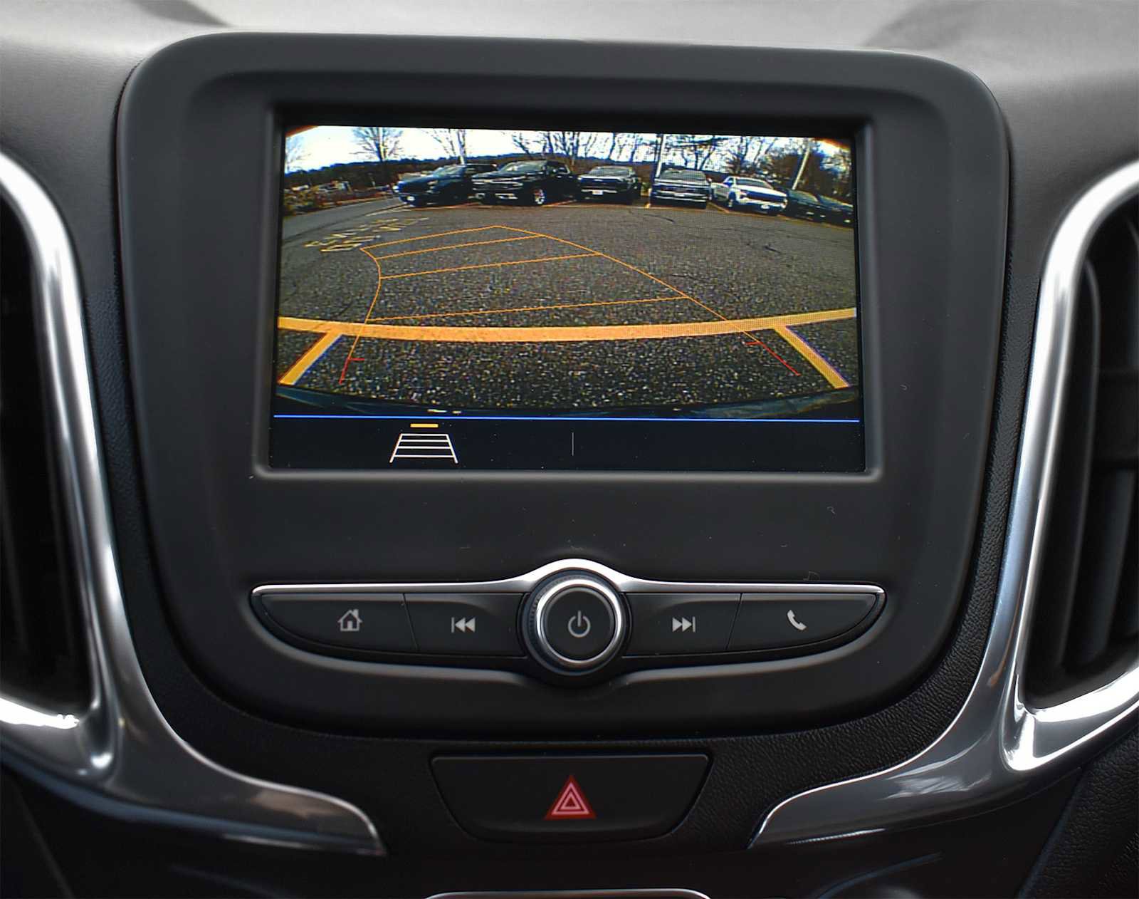 Used 2019 Chevrolet Equinox LT image 17