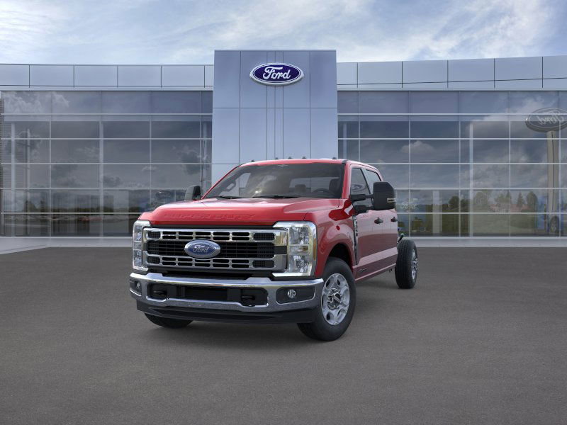 New 2025 Ford F350 XLT image 2