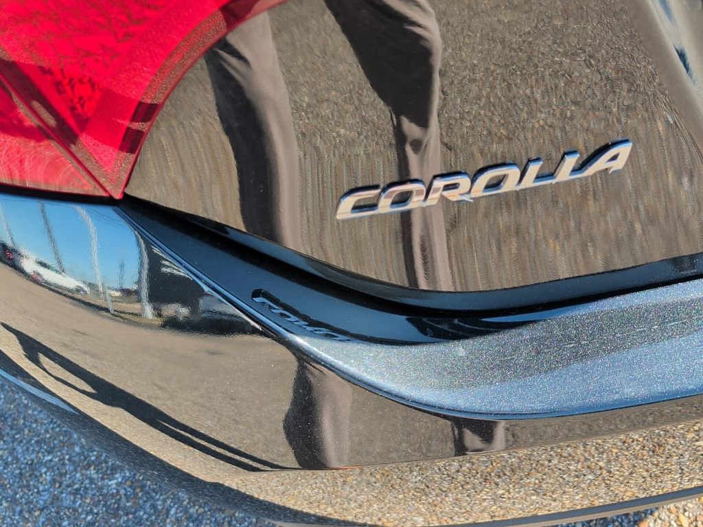 Used 2019 Toyota Corolla LE image 10