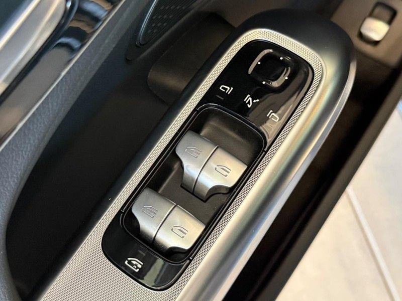 New 2026 Mercedes-Benz E 350 4MATIC Sedan image 18