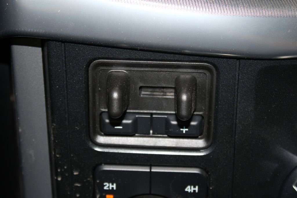 New 2025 Ford F150 Lariat w/ Equipment Group 502A High image 43