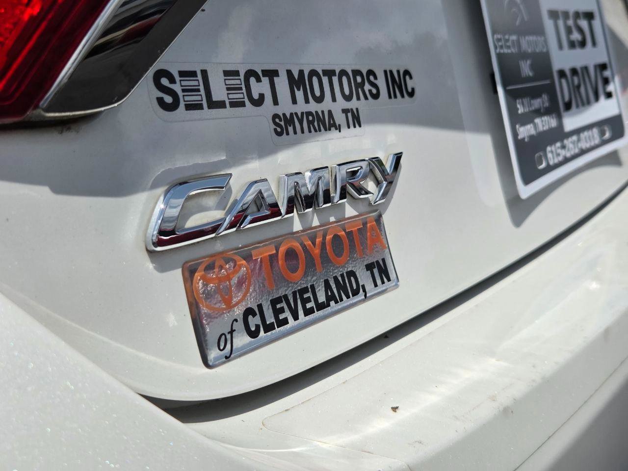 Used 2016 Toyota Camry XSE w/ Moonroof Package FWD image 9