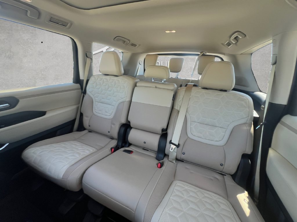Certified 2026 Nissan Armada Platinum RWD image 22