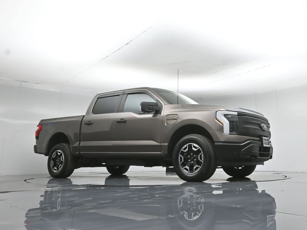 Used 2023 Ford F150 Lightning Pro w/ Tow Technology Package AWD/4WD image 4