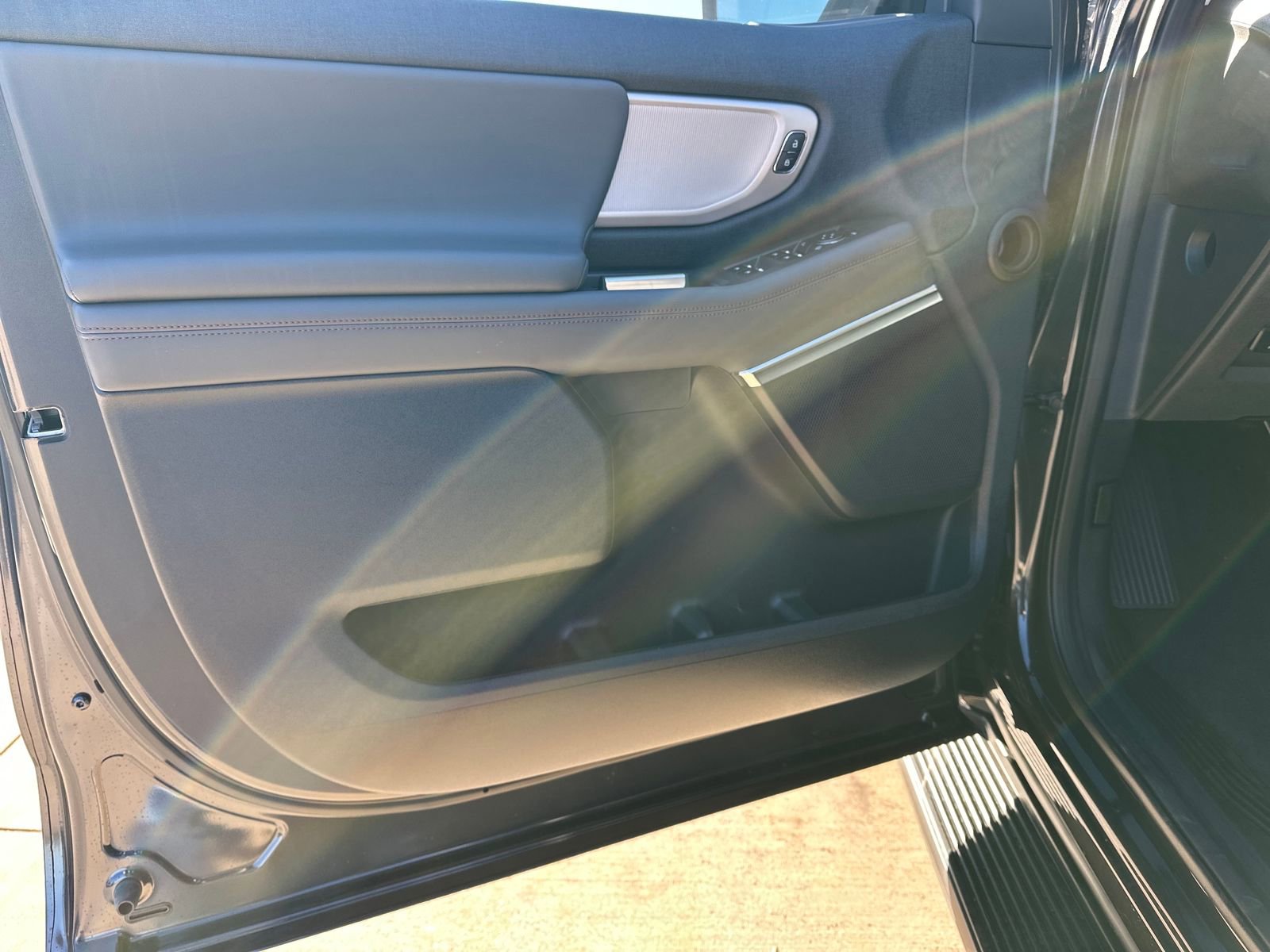 New 2025 Ford Expedition Max Active image 10