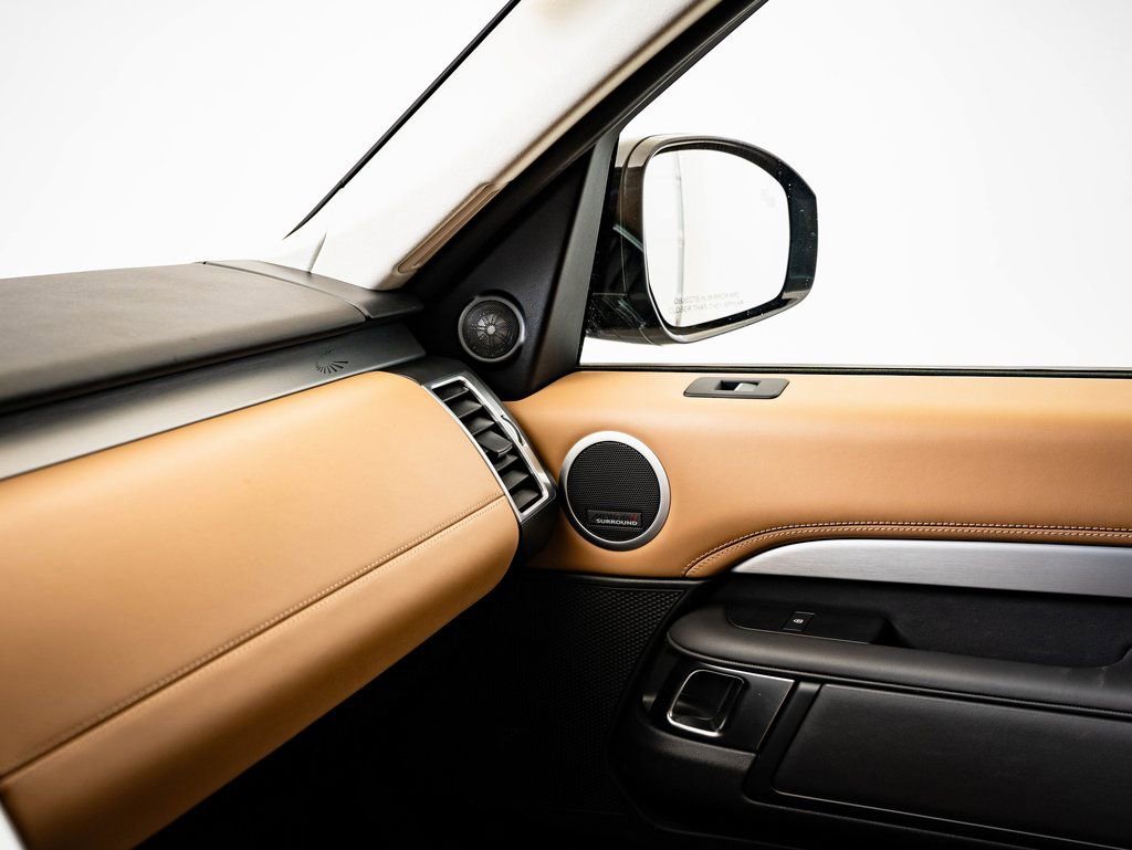 New 2026 Land Rover Discovery Limited Edition image 31