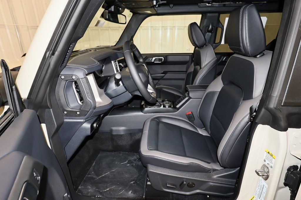 New 2025 Ford Bronco Outer Banks image 10