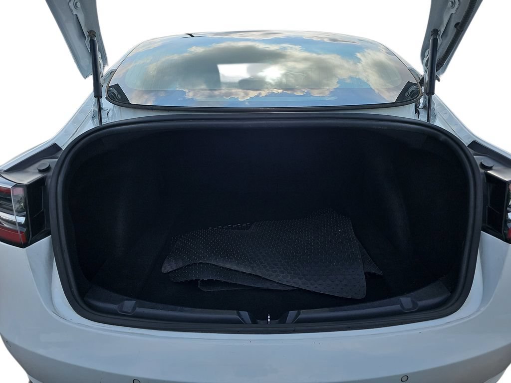Used 2018 Tesla Model 3 Long Range RWD image 29