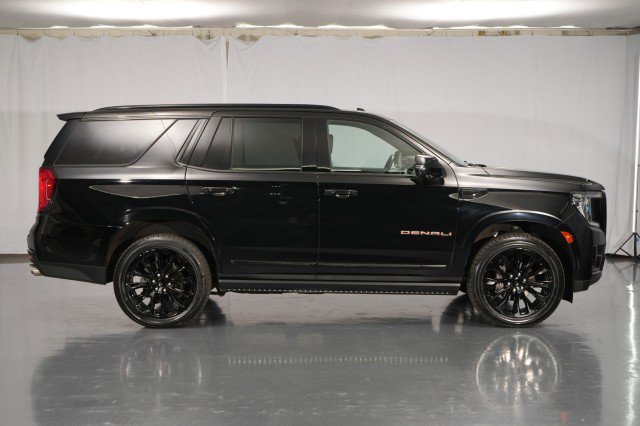 Used 2021 GMC Yukon Denali w/ Denali Premium Package AWD/4WD image 9