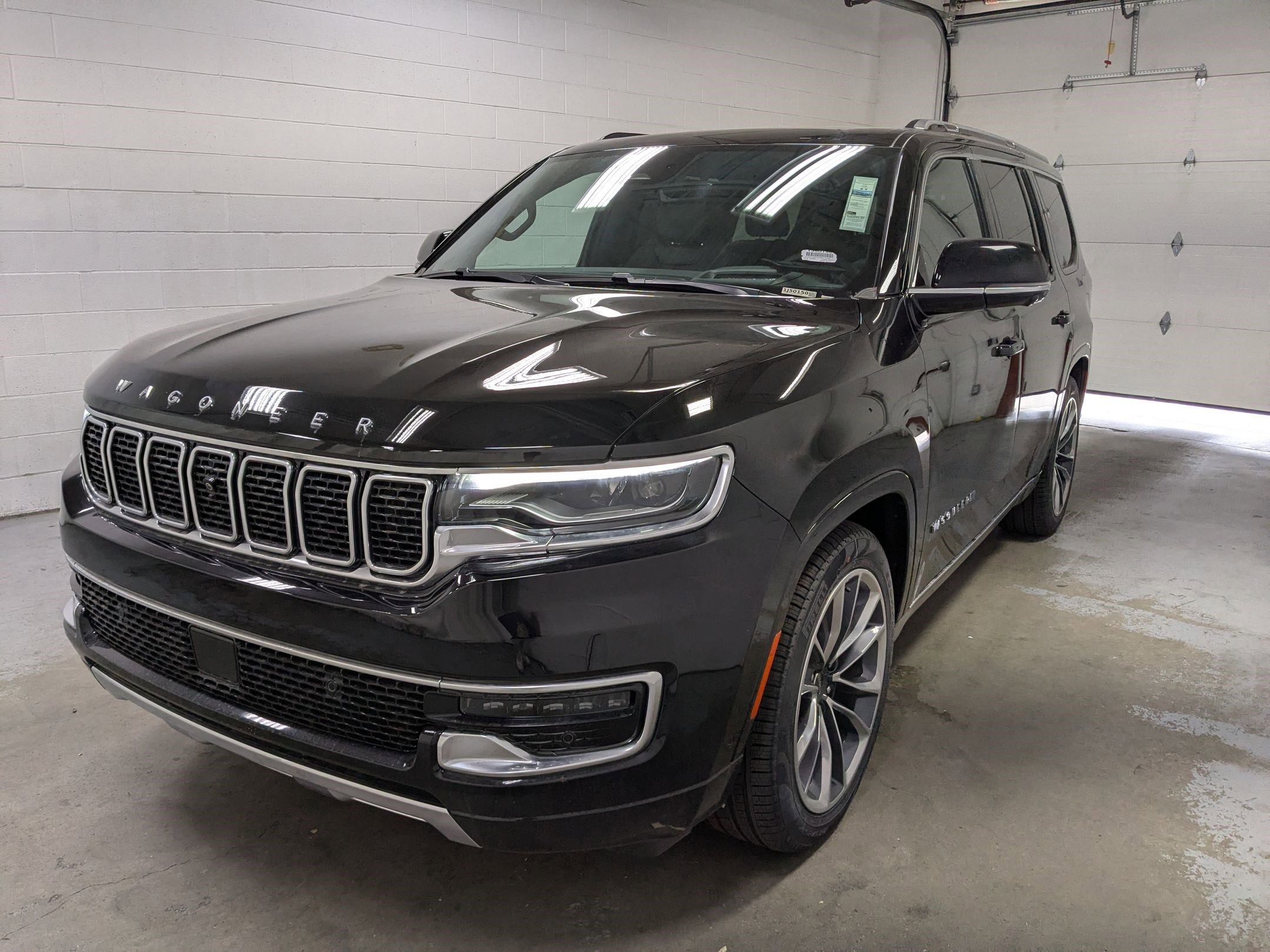 New 2025 Jeep Wagoneer Series III w/ Premium Group I image 9