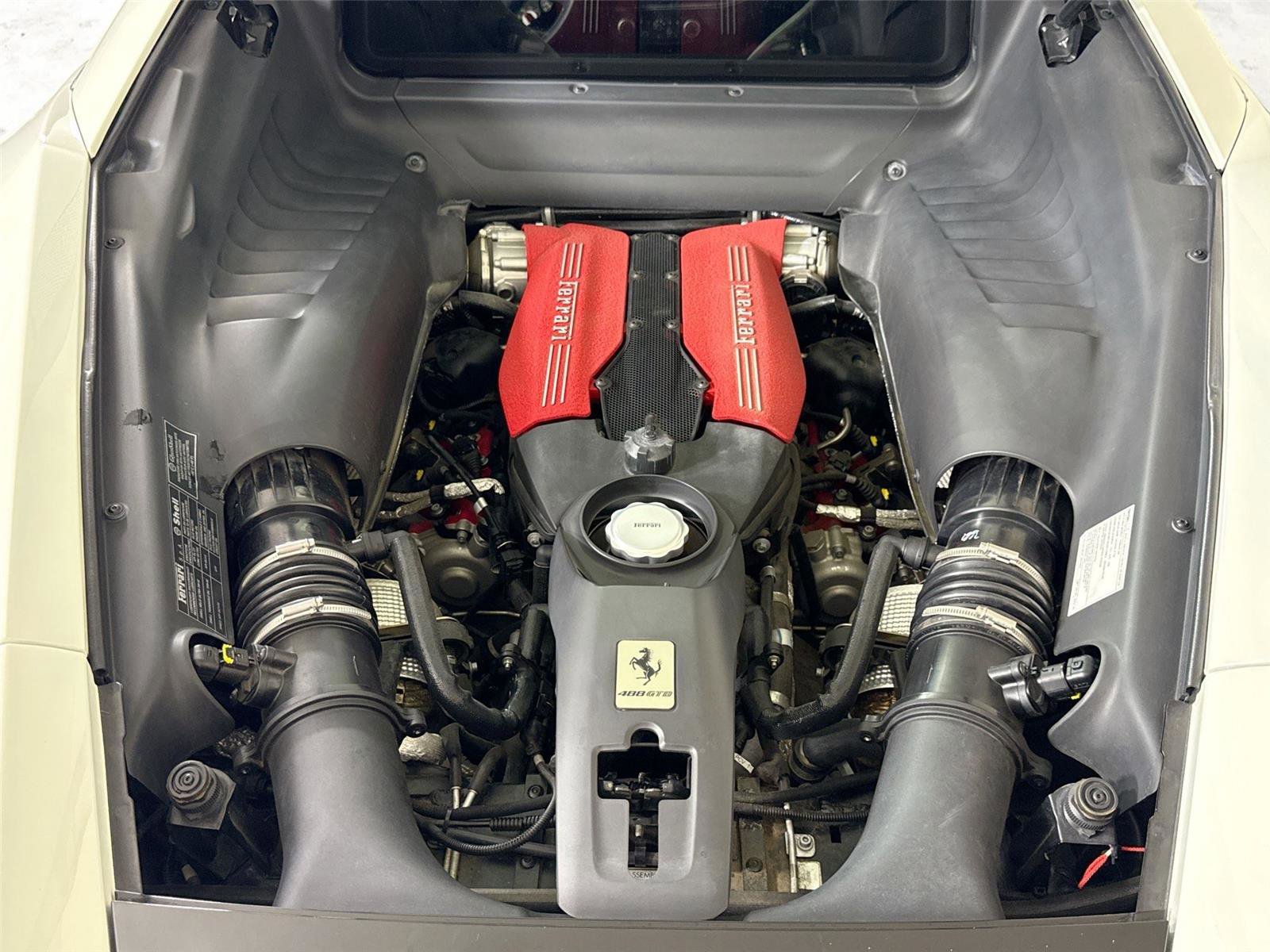 Used 2016 Ferrari 488 GTB image 16