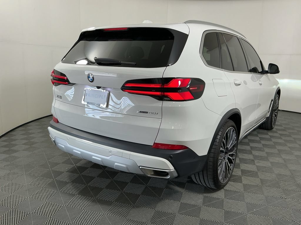 Certified 2024 BMW X5 xDrive40i w/ Premium Package AWD/4WD image 5