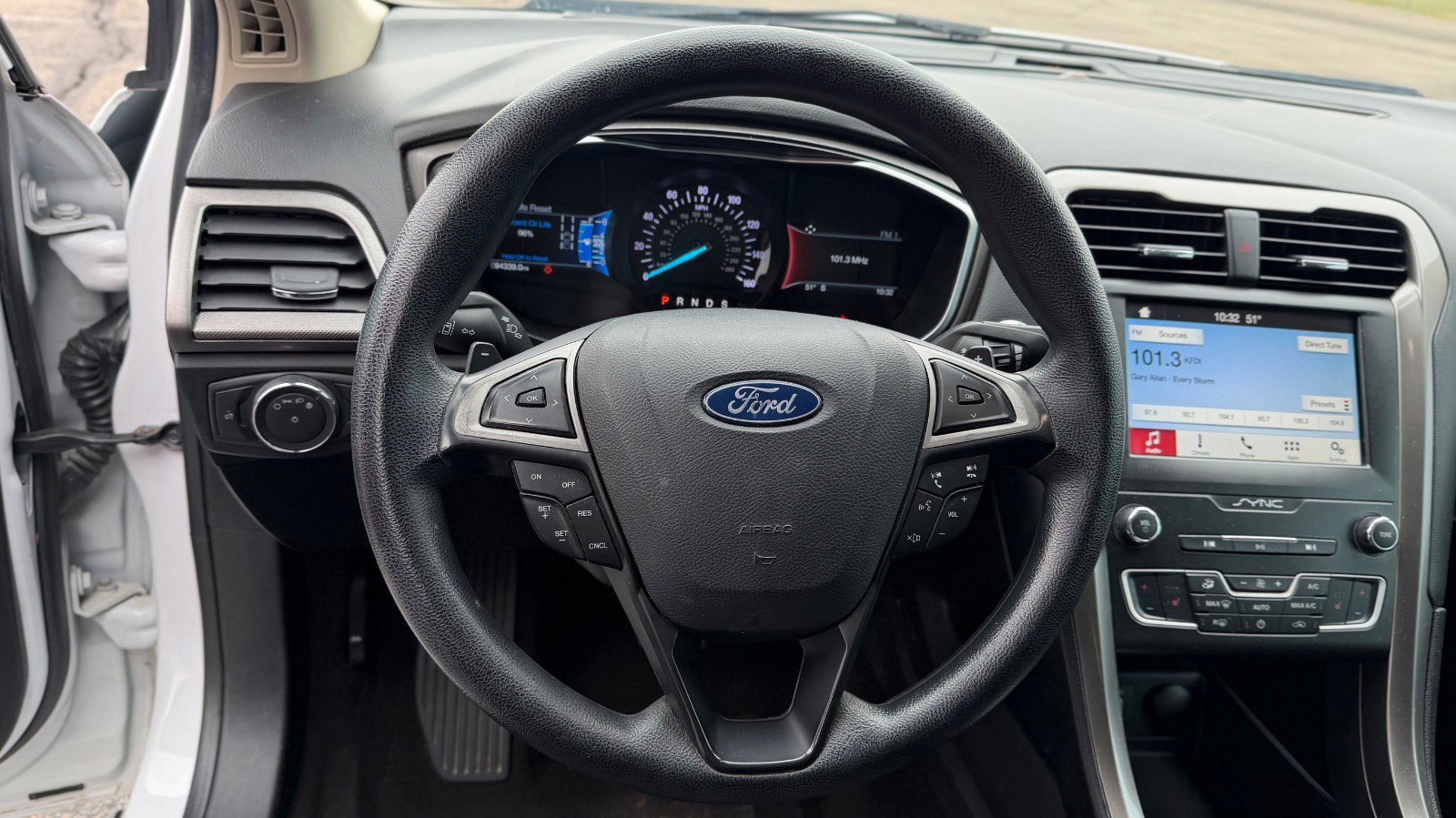Certified 2019 Ford Fusion SE image 27