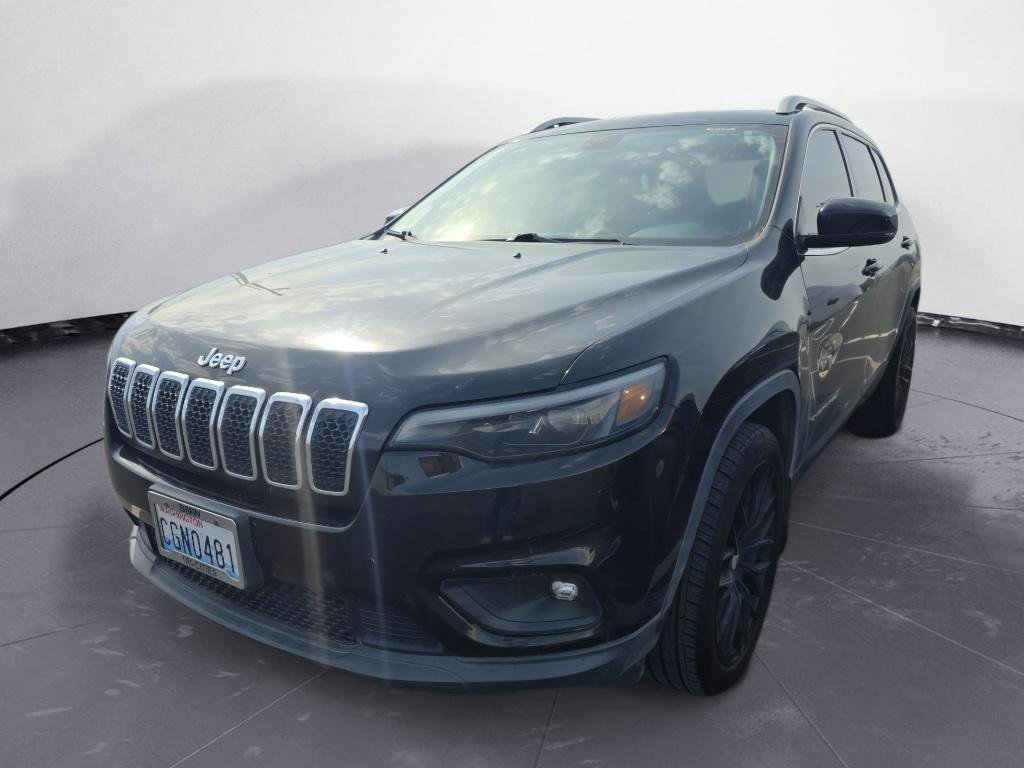 Used 2019 Jeep Cherokee Latitude Plus w/ Comfort/Convenience Group AWD/4WD image 1