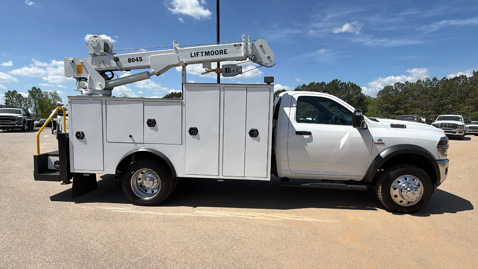New 2026 RAM 5500 Tradesman w/ Chrome Appearance Group image 7