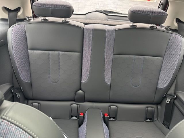 Used 2025 MINI Cooper 2-Door Hardtop image 26