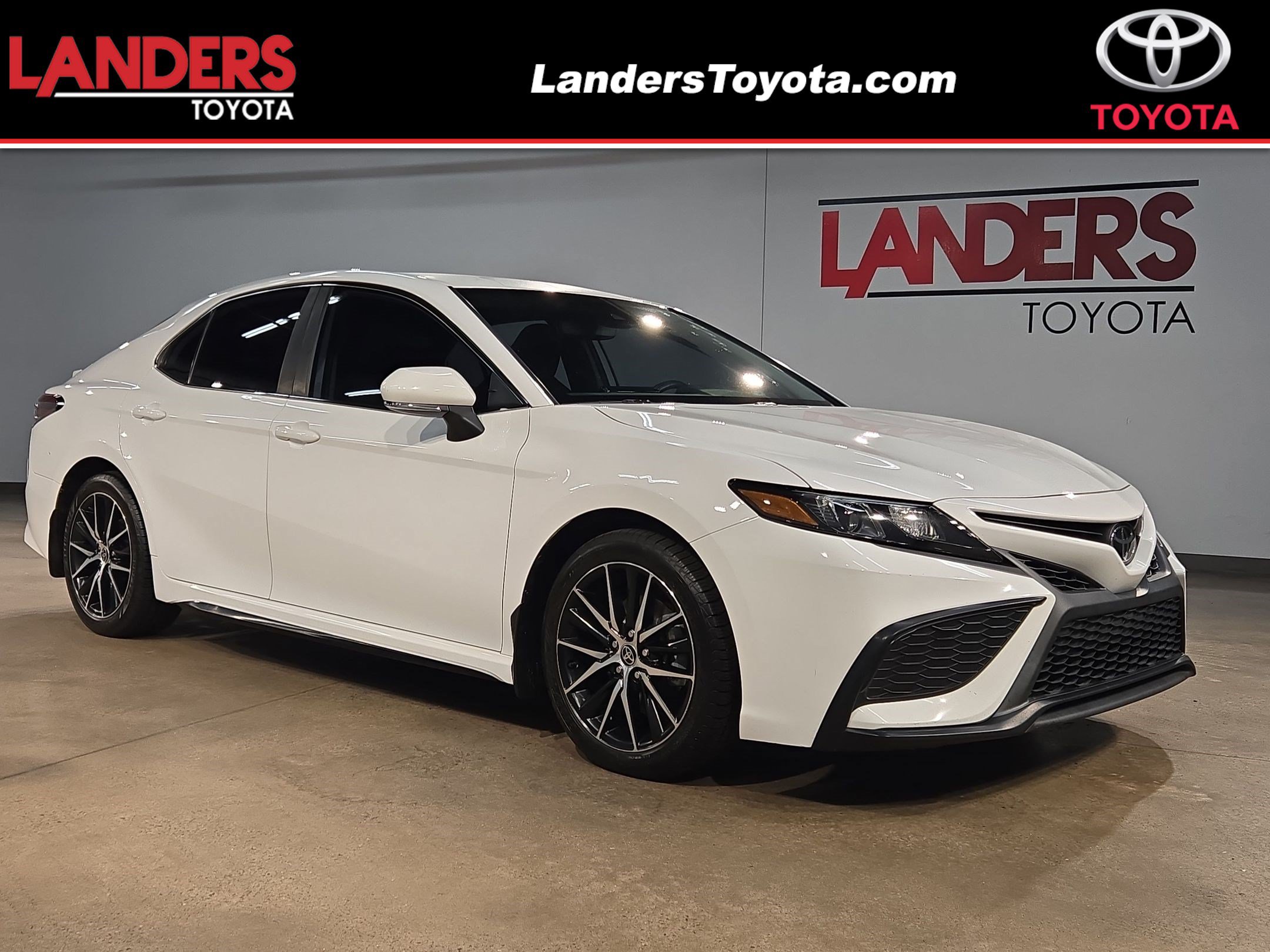Used 2023 Toyota Camry SE