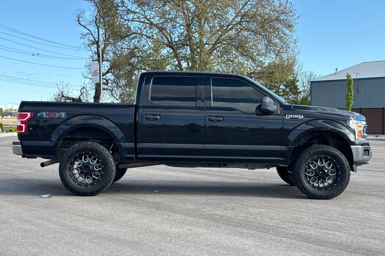 Used 2018 Ford F150 XLT w/ Trailer Tow Package AWD/4WD image 3