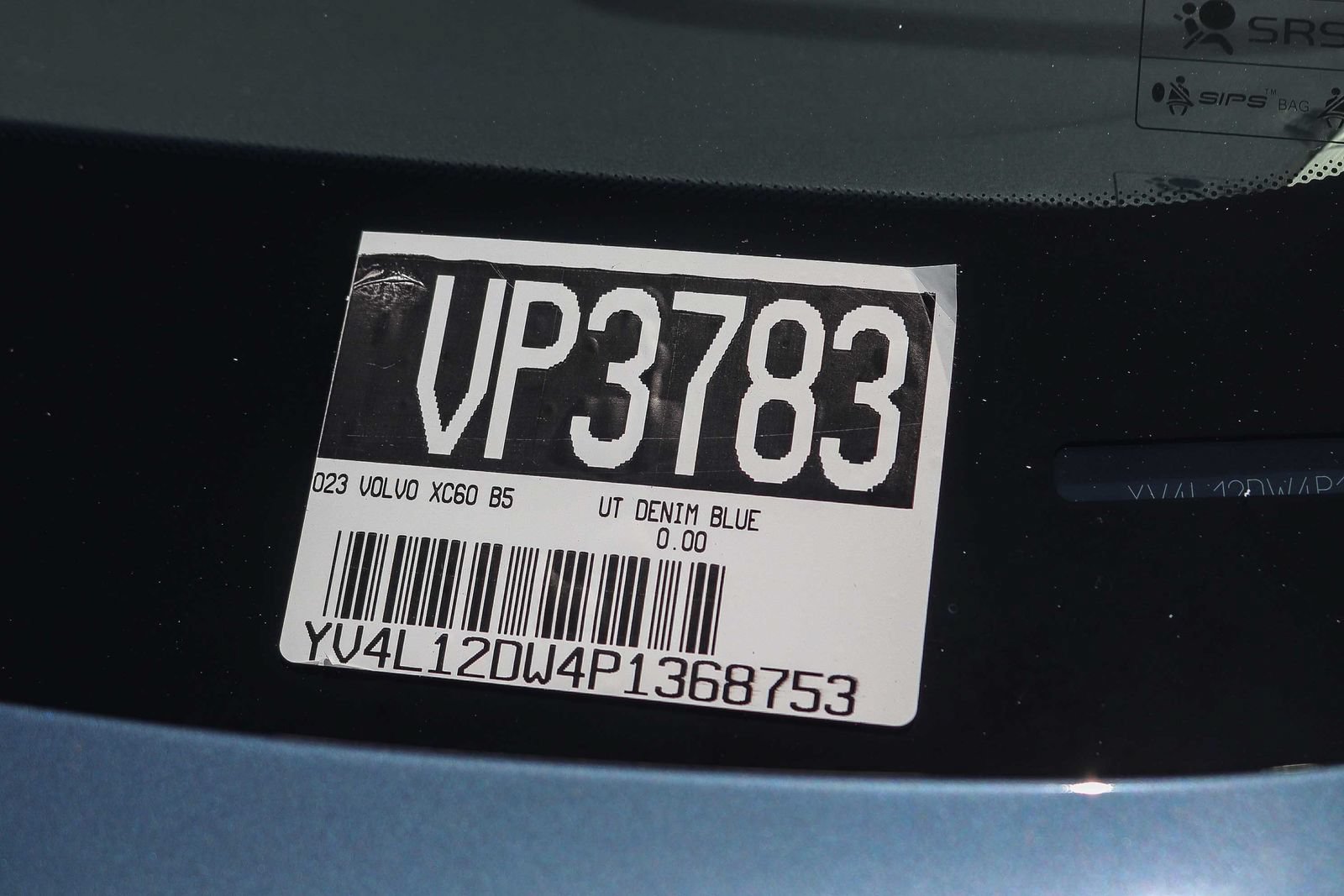 Used 2023 Volvo XC60 B5 Plus w/ Climate Package FWD image 32