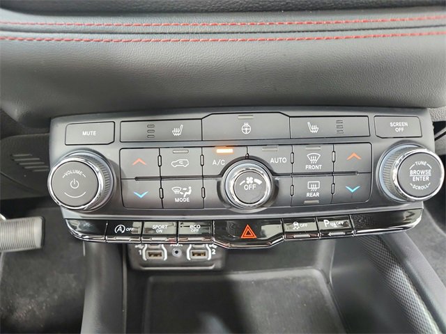 Used 2025 Dodge Durango GT w/ Trailer Tow Group IV image 29