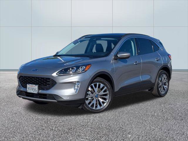Used 2022 Ford Escape Titanium w/ Class II Trailer Tow Package