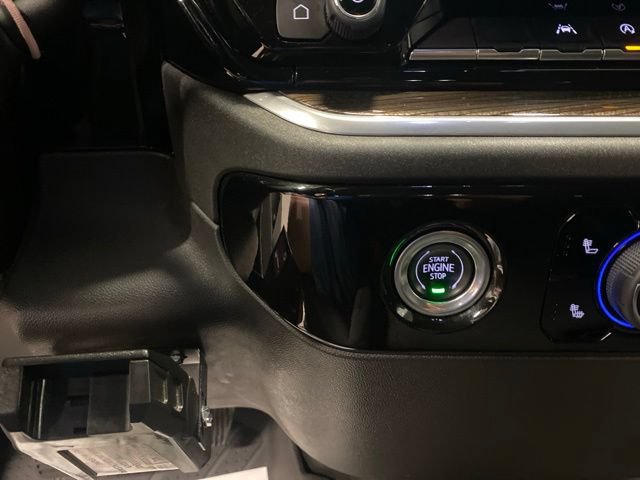 Certified 2022 Chevrolet Silverado 1500 LT AWD/4WD image 16