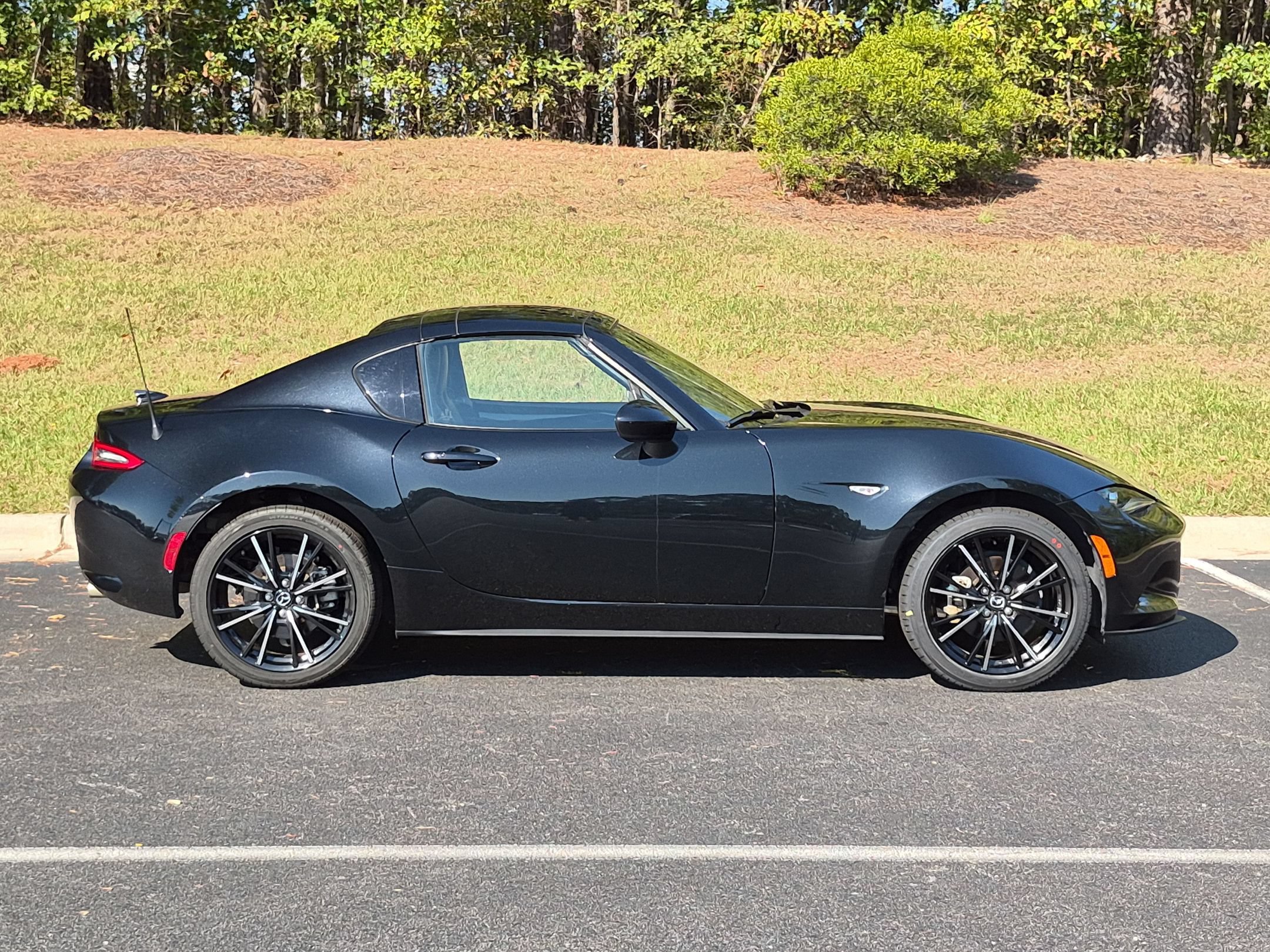 Used 2025 MAZDA MX-5 Miata RF Grand Touring RWD image 29