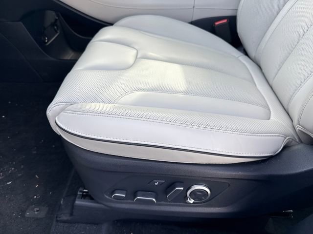 Used 2025 Hyundai Palisade Calligraphy image 12