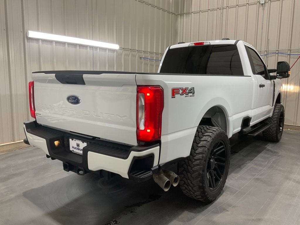 Used 2023 Ford F350 XLT w/ FX4 Off-Road Package image 23