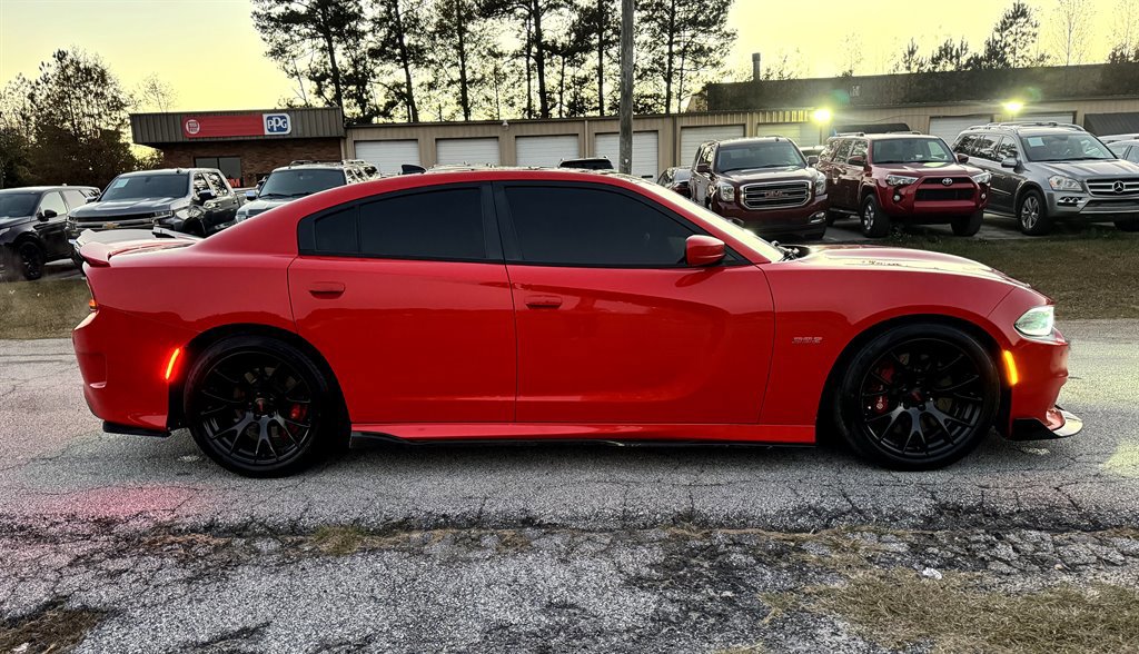 Used 2015 Dodge Charger SRT w/ Harman/Kardon Audio Group RWD image 8
