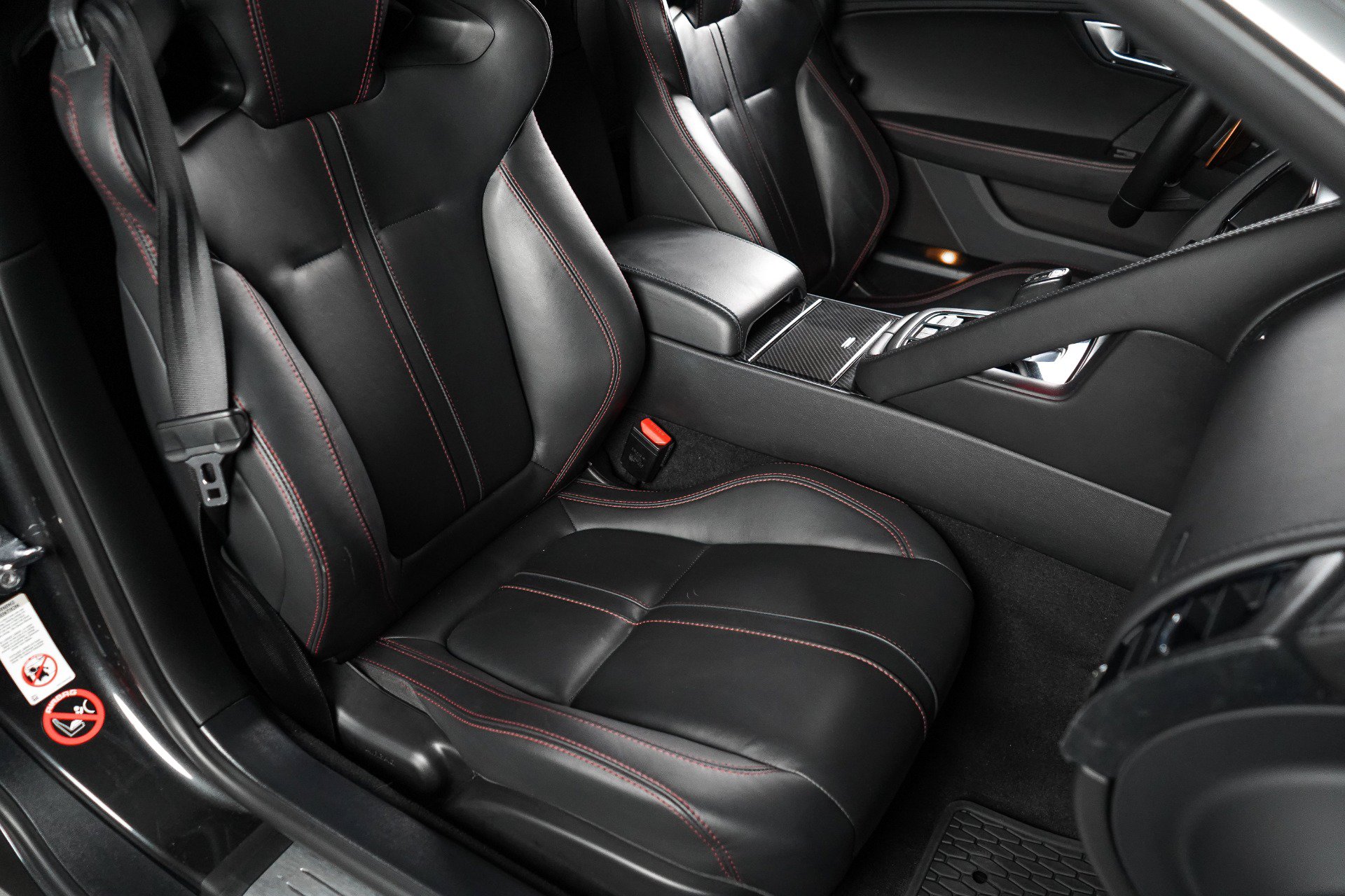 Used 2015 Jaguar F-TYPE S RWD image 59