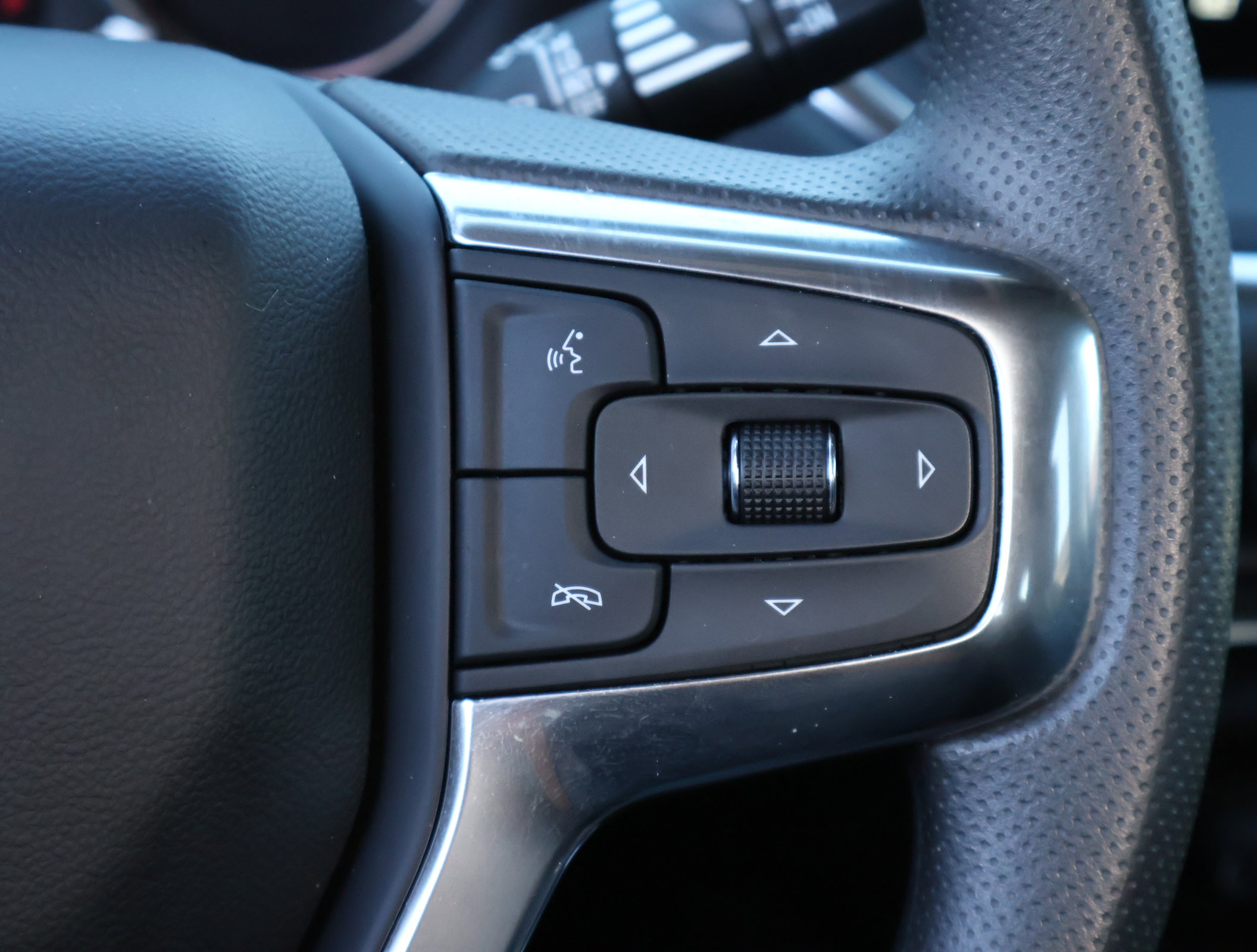 Certified 2023 Chevrolet Blazer LT w/ Convenience Package image 15