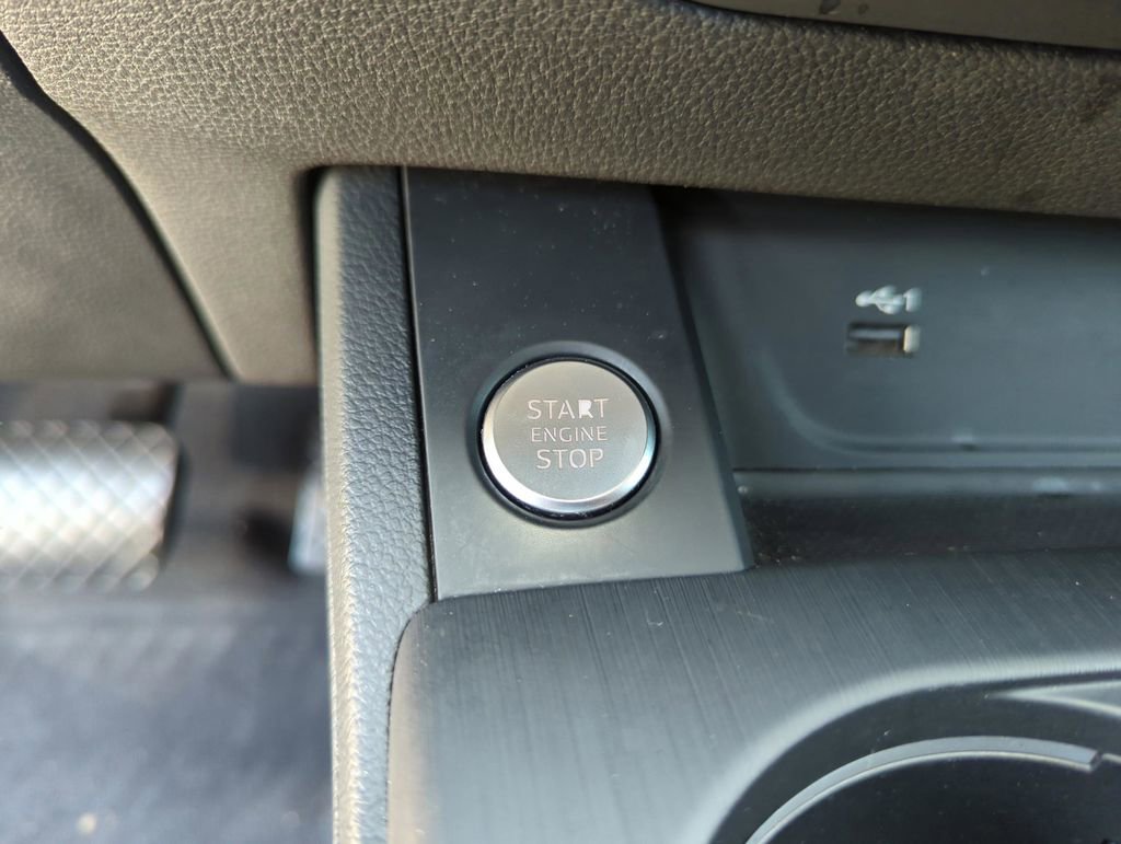 Used 2018 Audi A4 2.0T Ultra Premium w/ 18" Wheel Package image 43