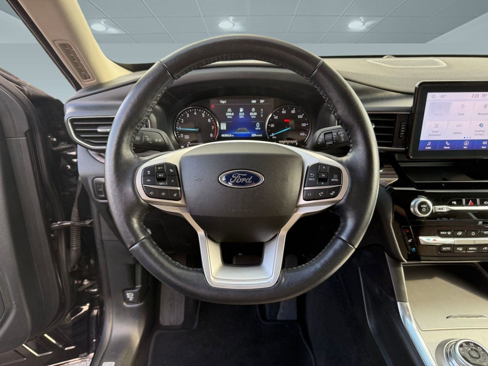 Used 2023 Ford Explorer Limited image 15