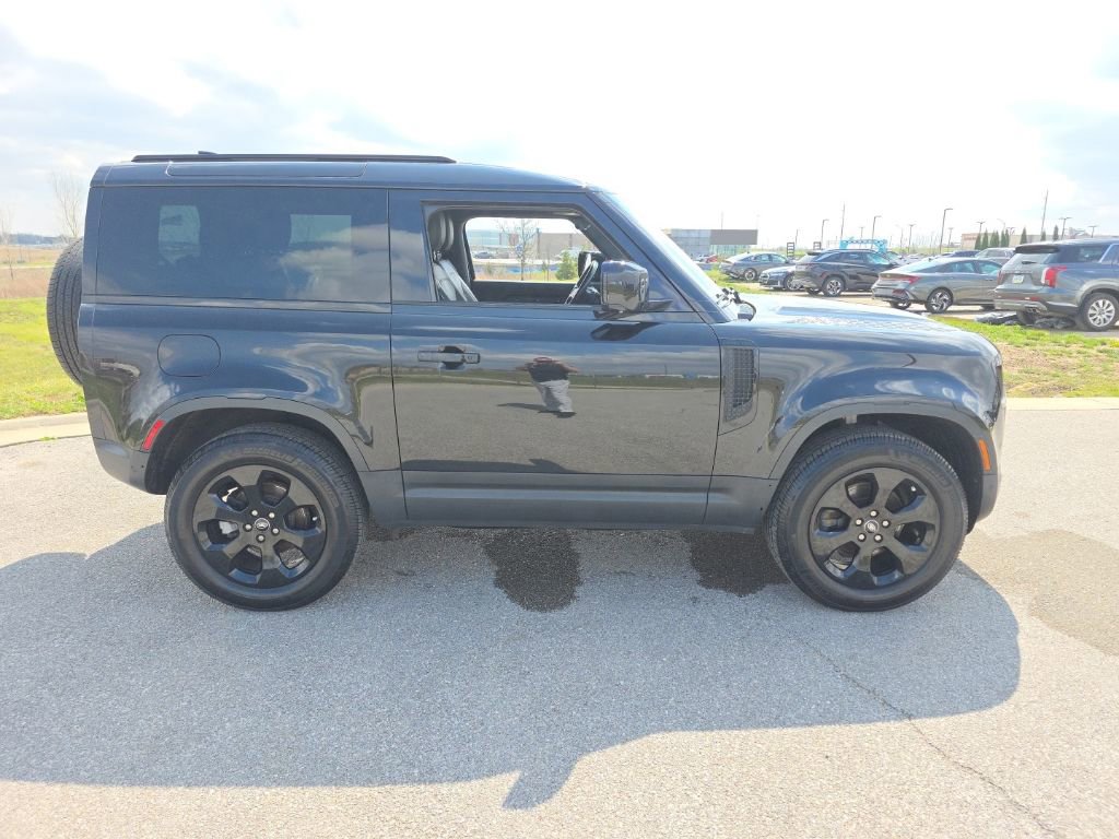 Used 2023 Land Rover Defender 90 S AWD/4WD image 4
