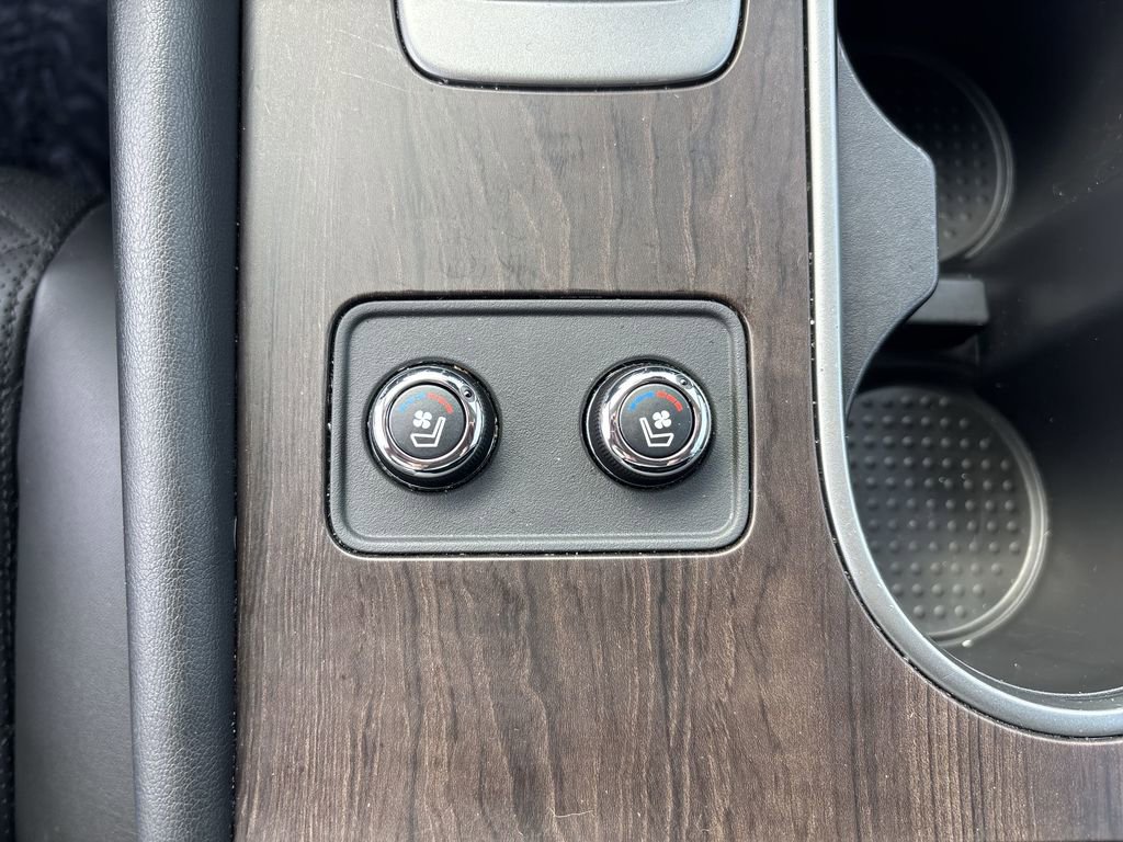 Certified 2024 Nissan Murano Platinum w/ Cargo Package image 33