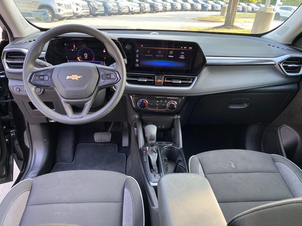 Used 2025 Chevrolet TrailBlazer LT FWD image 26