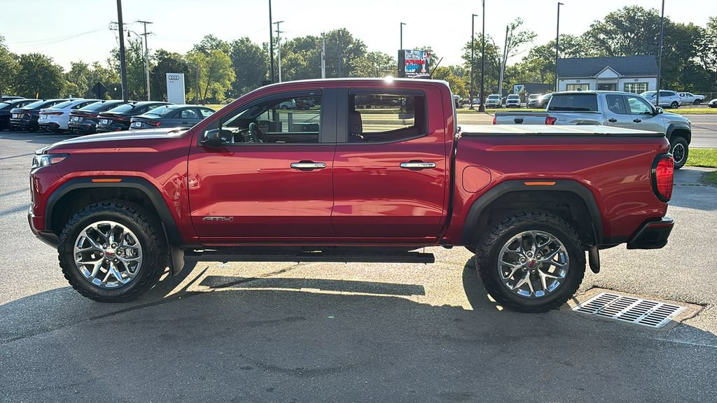 Used 2024 GMC Canyon AT4 w/ Technology Package AWD/4WD image 3