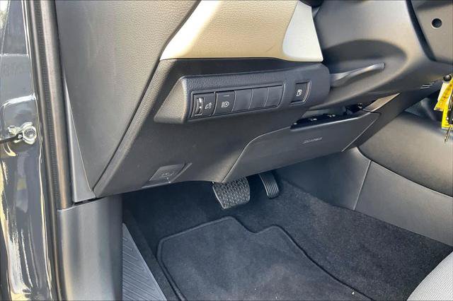 Certified 2026 Toyota Corolla LE FWD image 35