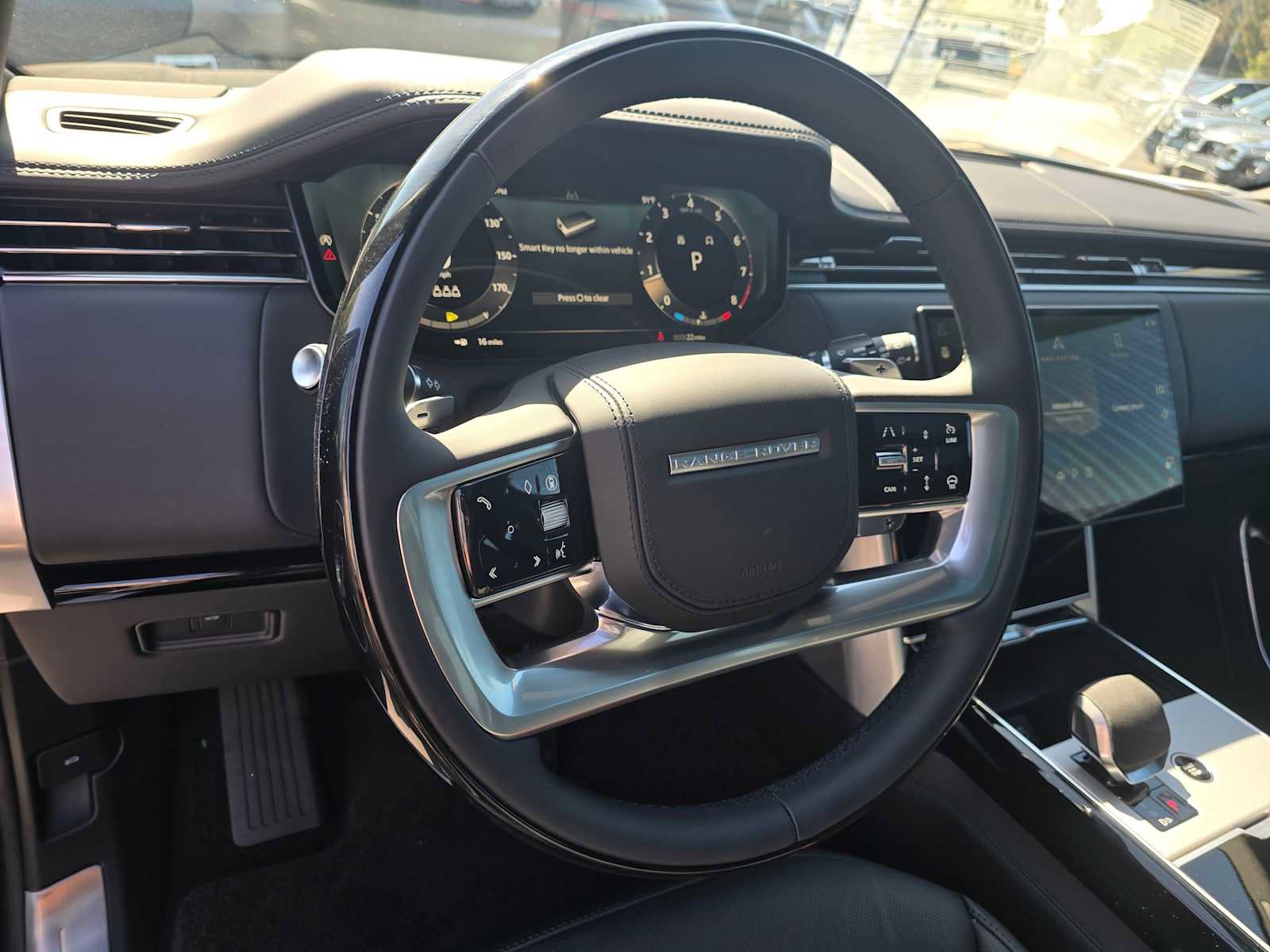 New 2025 Land Rover Range Rover SE image 27